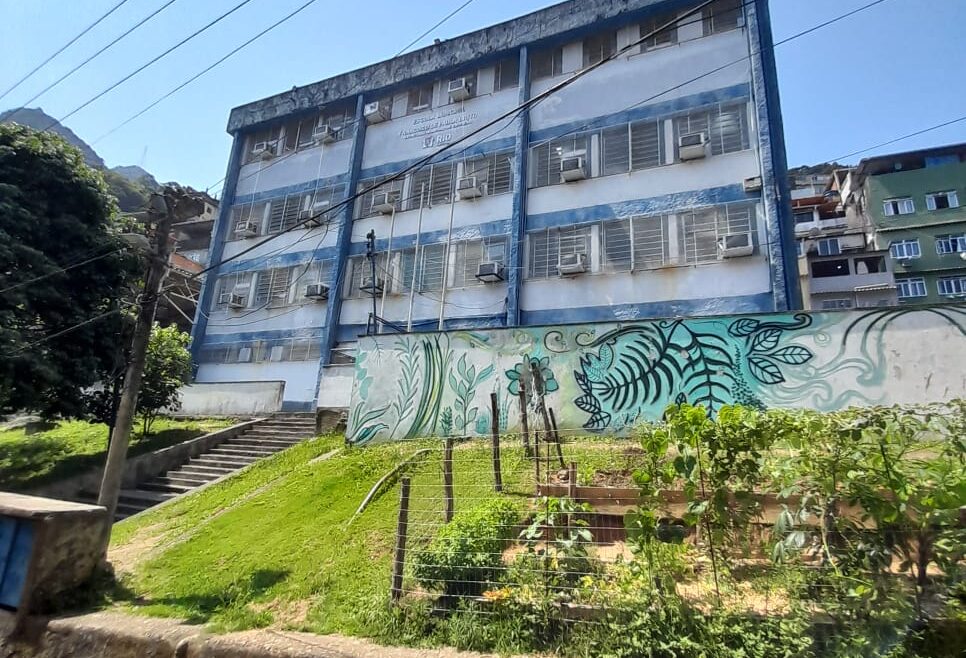 Escola Municipal Francisco de Paula Brito