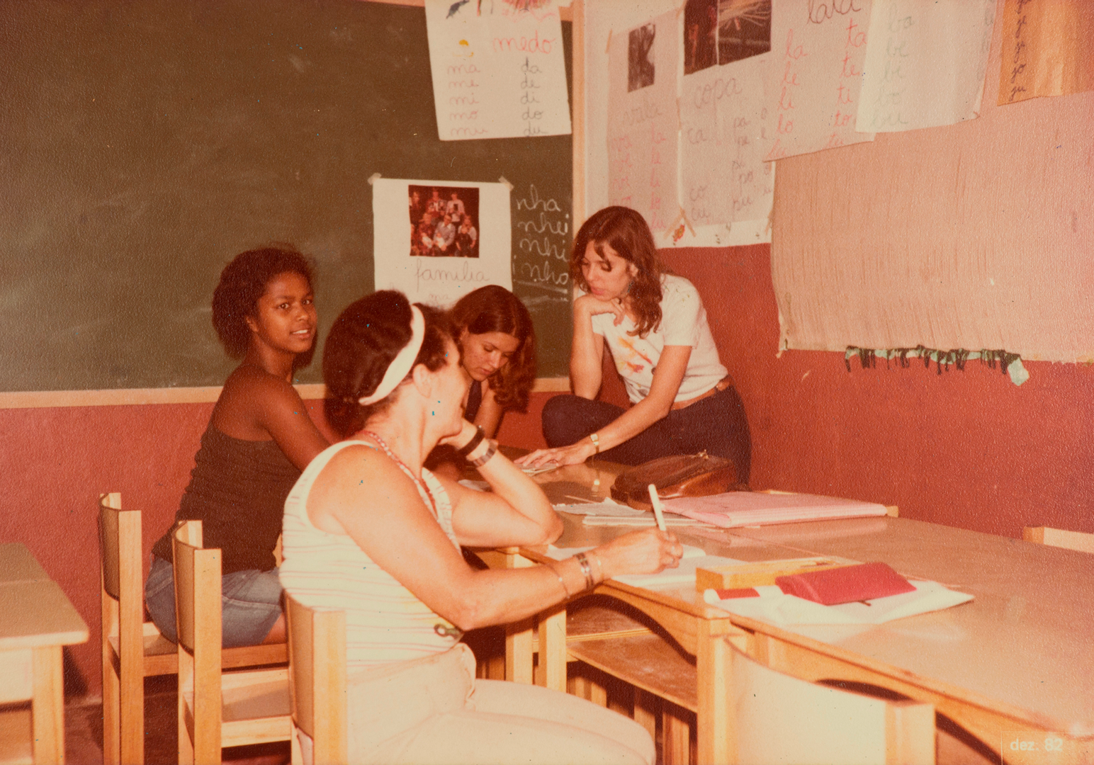 Foto da Escola Comunitária da Rua 2, na Rocinha - janeiro de 1984.